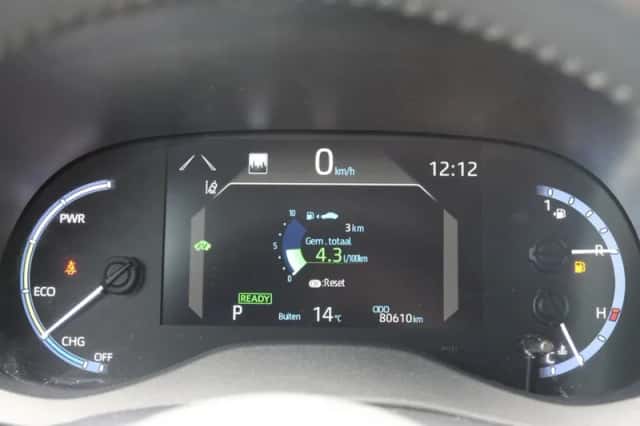 Toyota Yaris Cross (2022) thumbnail 3