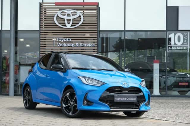 Toyota Yaris (2024) thumbnail 2