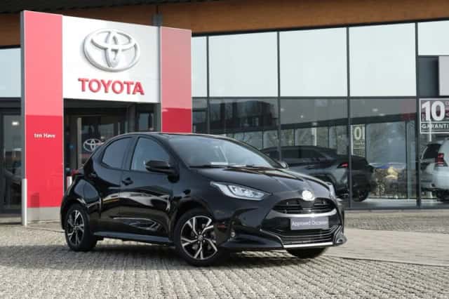 Toyota Yaris (2025) thumbnail 2
