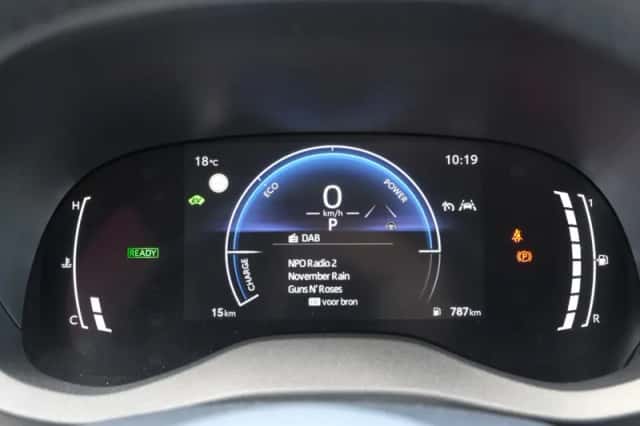 Toyota Yaris (2025) thumbnail 3
