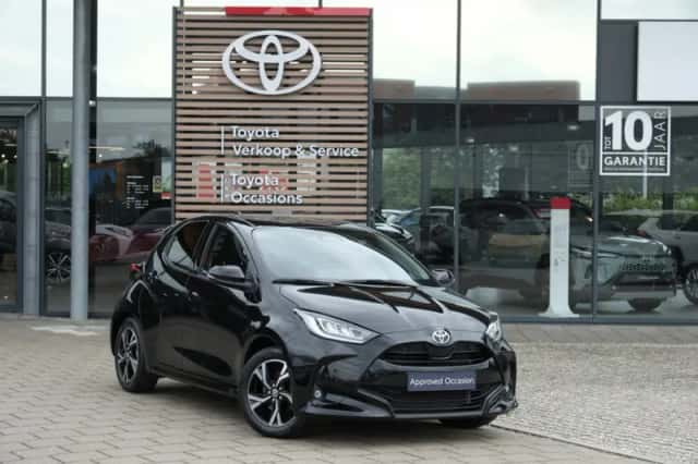 Toyota Yaris (2025) thumbnail 2