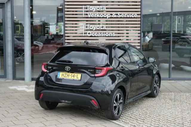 Toyota Yaris (2025) thumbnail 5