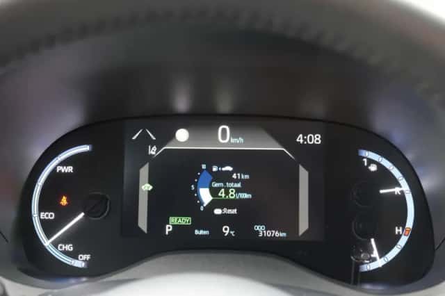 Toyota Yaris Cross (2024) thumbnail 3