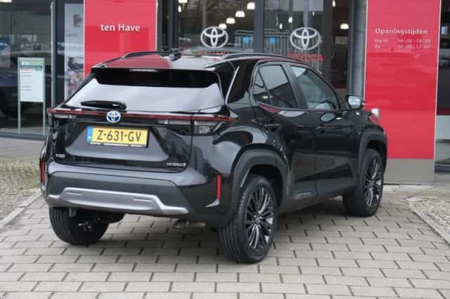 Toyota Yaris Cross (2024) thumbnail 5