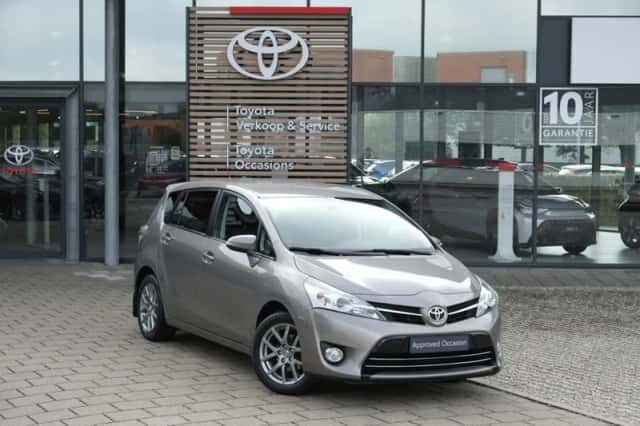 Toyota Verso (2014) thumbnail 2