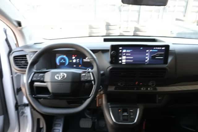 Toyota Proace (2026) thumbnail 4