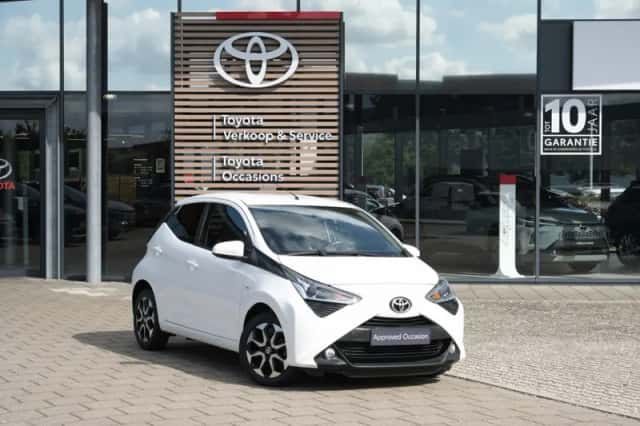 Toyota Aygo (2018) thumbnail 2