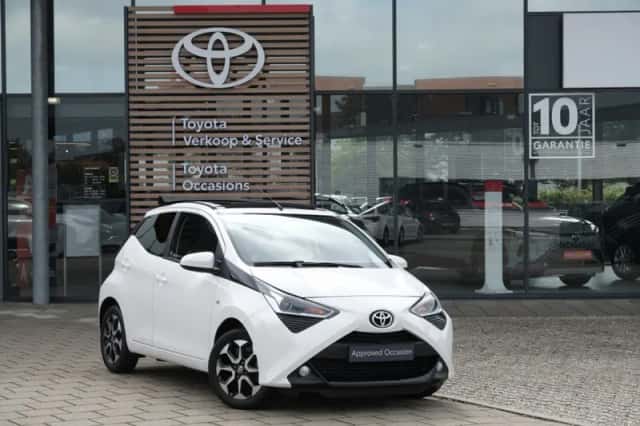 Toyota Aygo (2021) thumbnail 2