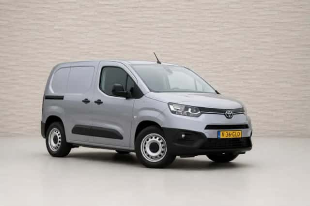 Toyota Proace (2024) thumbnail 1