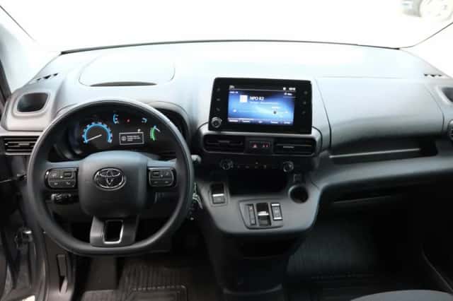 Toyota Proace (2024) thumbnail 4