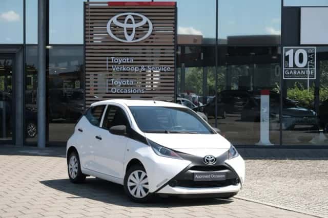 Toyota Aygo (2017) thumbnail 2