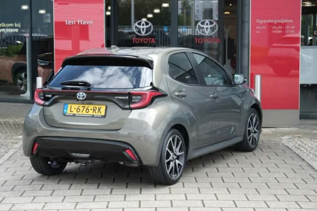 Toyota Yaris (2021) thumbnail 5