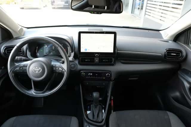 Toyota Yaris (2025) thumbnail 4