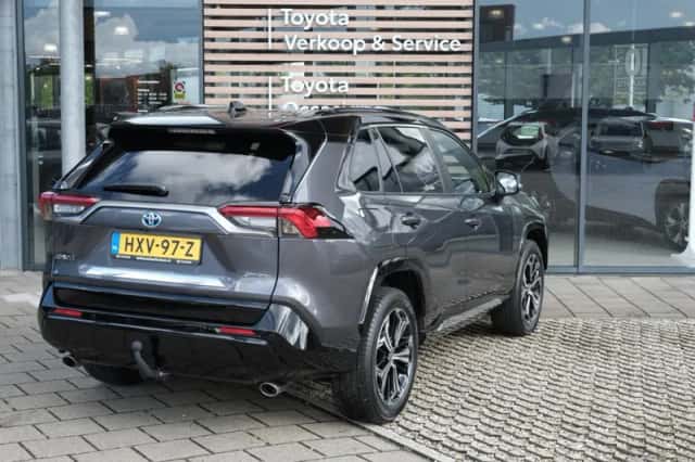 Toyota RAV4 (2025) thumbnail 5