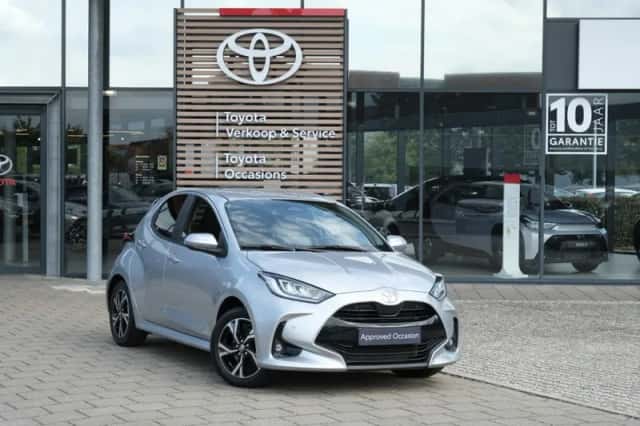 Toyota Yaris (2025) thumbnail 2