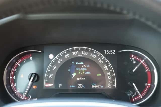 Toyota RAV4 (2019) thumbnail 3