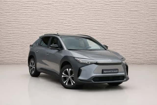 Toyota bZ4X (2024) thumbnail 1