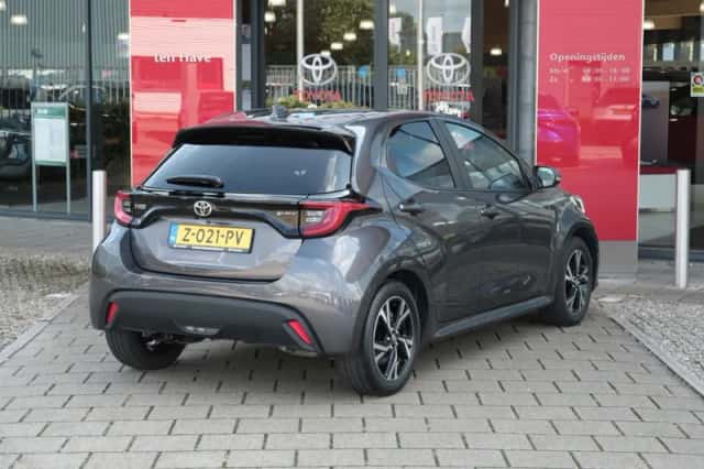 Toyota Yaris (2024) thumbnail 5