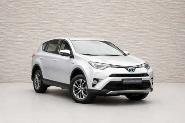 Toyota RAV4 (2016) thumbnail 1