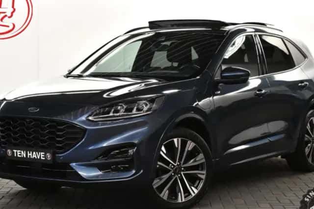 Ford Kuga (2021) thumbnail 1