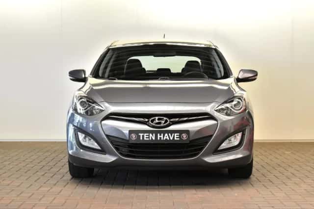Hyundai i30 (2012) thumbnail 3