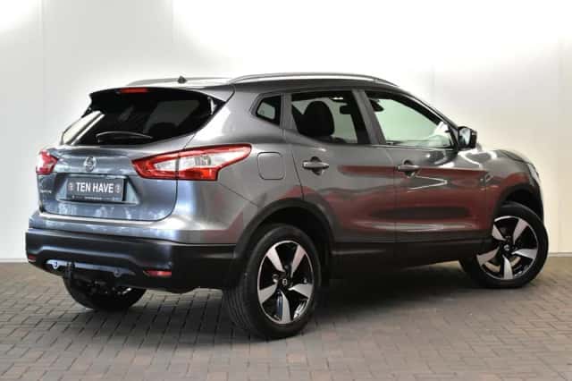 Nissan Qashqai (2017) thumbnail 5