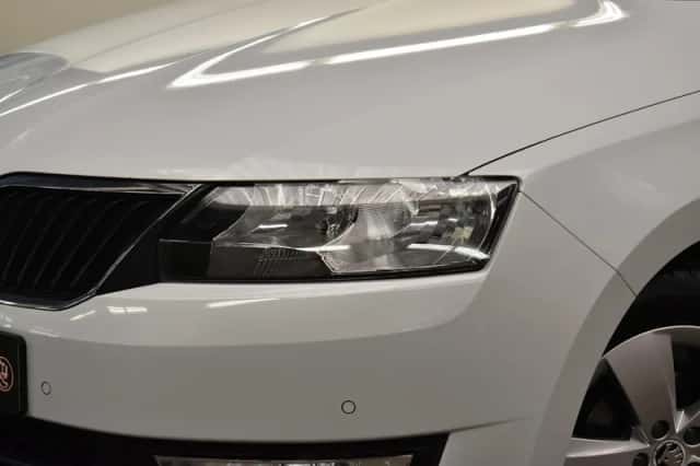 Škoda Rapid (2017) thumbnail 3
