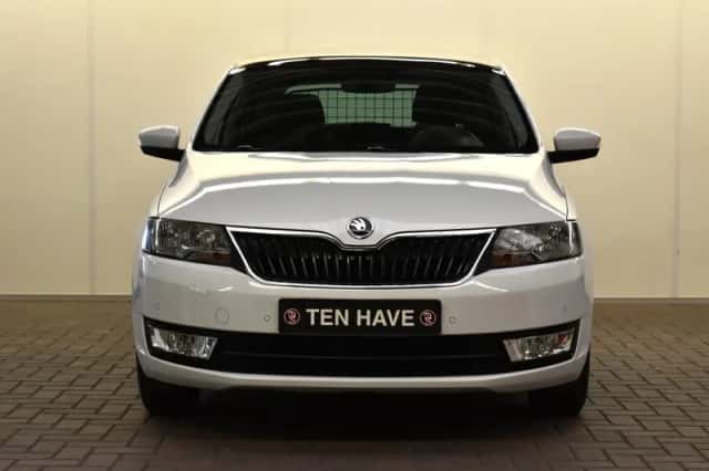 Škoda Rapid (2017) thumbnail 4