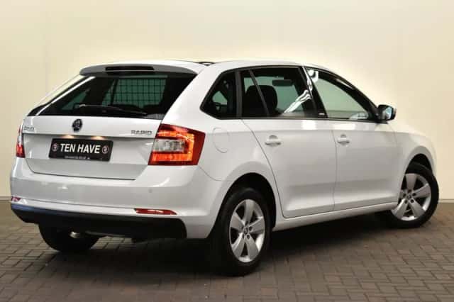 Škoda Rapid (2017) thumbnail 6