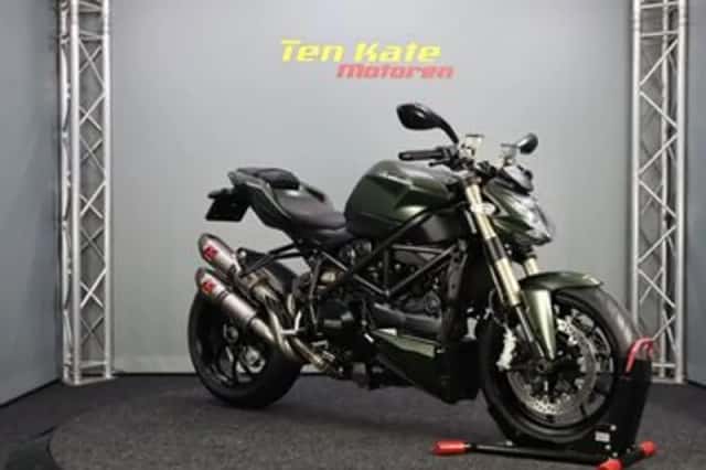 Ducati STREETFIGHTER (2013) thumbnail 2