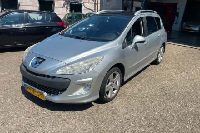 Peugeot 308 (2011) thumbnail 1