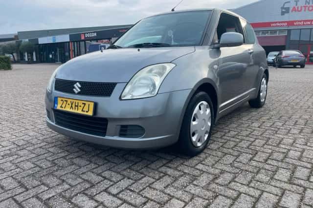 Suzuki Swift (2007) thumbnail 1