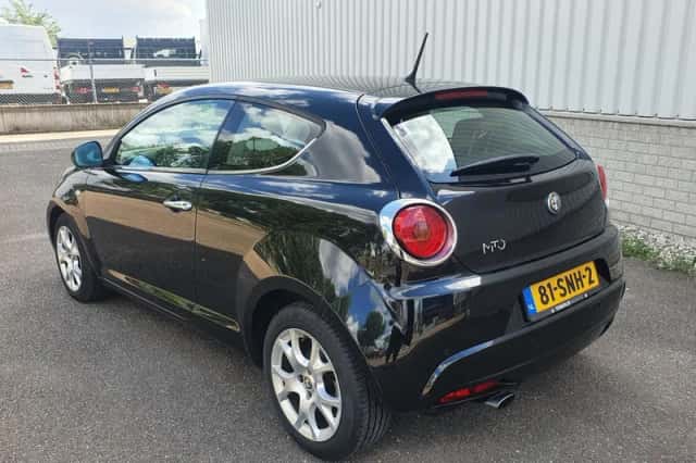 Alfa Romeo Mito (2011) thumbnail 2