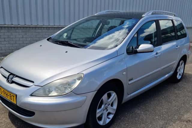 Peugeot 307 SW (2004) thumbnail 1