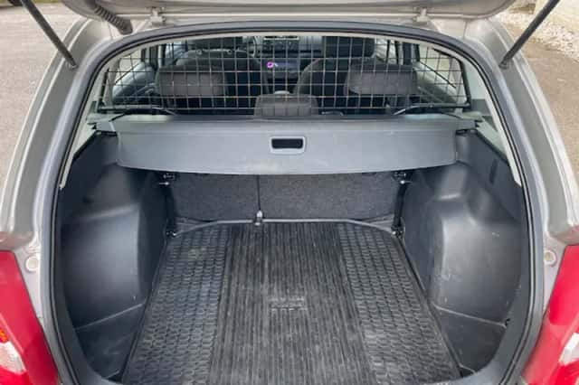 Škoda Fabia (2011) thumbnail 5