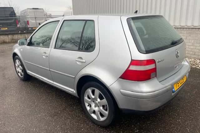 Volkswagen Golf (2003) thumbnail 2