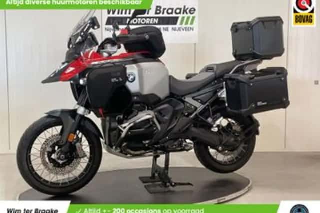 BMW R (2024) thumbnail 1