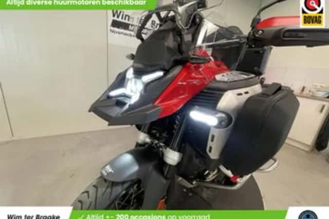 BMW R (2024) thumbnail 5