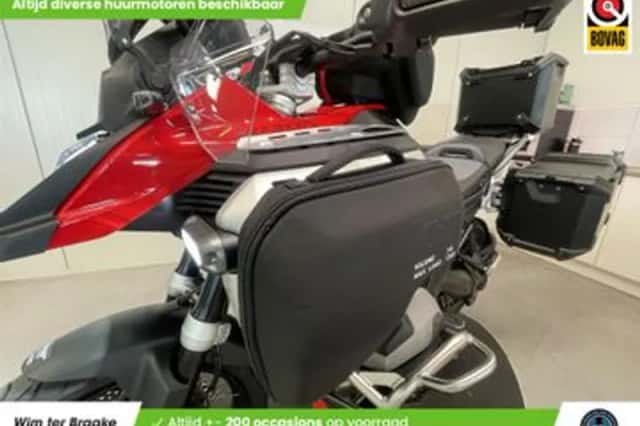 BMW R (2024) thumbnail 6
