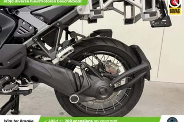 BMW R (2024) thumbnail 5