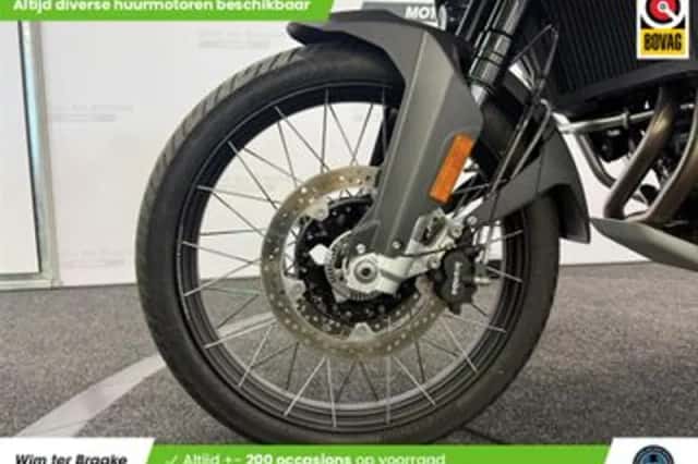 BMW F (2025) thumbnail 5