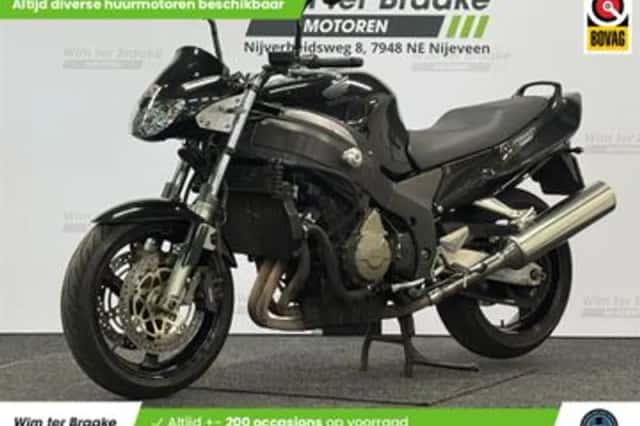 Honda CBR (2000) thumbnail 1