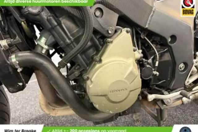 Honda CBR (2000) thumbnail 6
