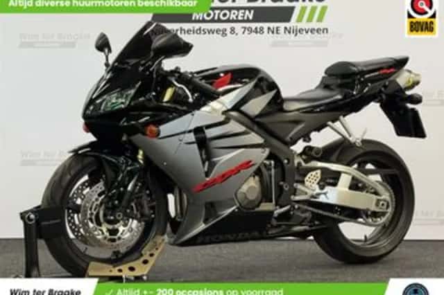 Honda CBR (2007) thumbnail 1
