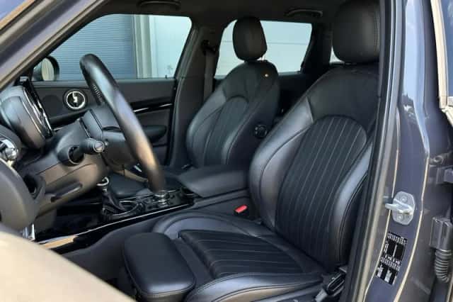 MINI Clubman (2017) thumbnail 5