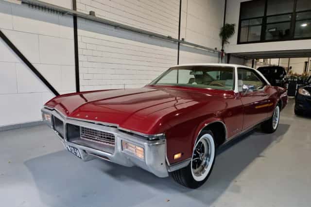 Buick RIVIERA (1969) thumbnail 1