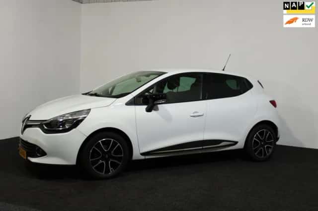 Renault Clio (2013) thumbnail 2