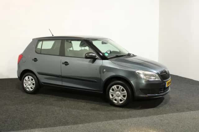 Škoda Fabia (2014) thumbnail 5