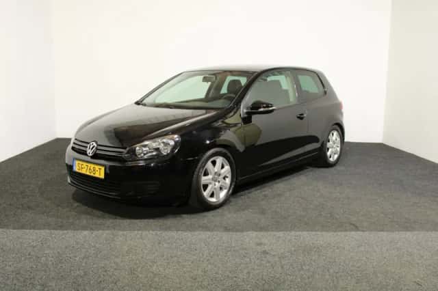 Volkswagen Golf (2009) thumbnail 4