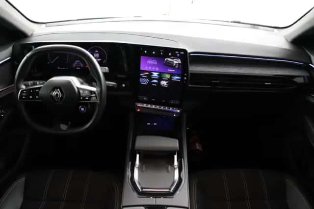 Renault Austral (2024) thumbnail 4